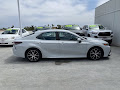 2022 Toyota Camry Hybrid SE