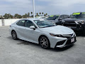 2022 Toyota Camry Hybrid SE