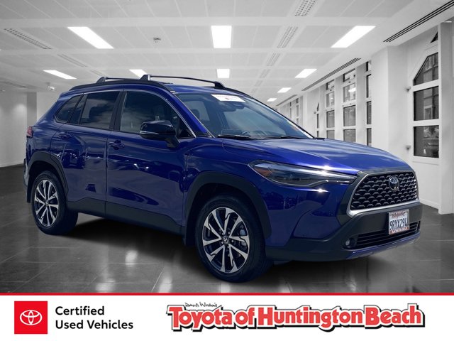 2025 Toyota Corolla Cross XLE