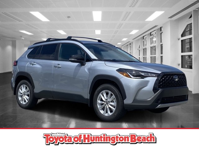 2025 Toyota Corolla Cross LE