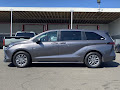 2022 Toyota Sienna LE