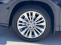 2025 Toyota Highlander Hybrid Platinum