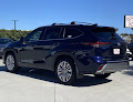 2025 Toyota Highlander Hybrid Platinum