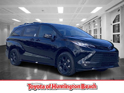 2025 Toyota Sienna Woodland Edition