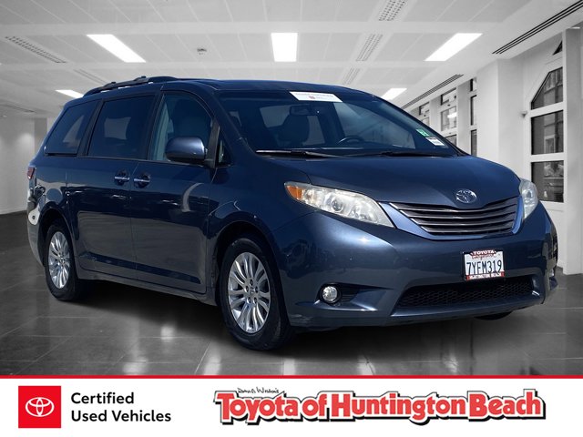 2017 Toyota Sienna XLE Premium