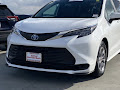 2025 Toyota Sienna LE