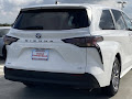 2025 Toyota Sienna LE