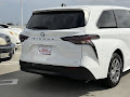 2025 Toyota Sienna LE