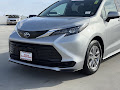 2025 Toyota Sienna LE