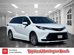 2025 Toyota Sienna LE