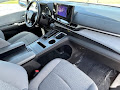 2025 Toyota Sienna LE
