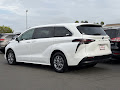 2025 Toyota Sienna LE