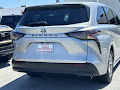 2025 Toyota Sienna LE