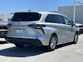2025 Toyota Sienna LE