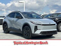 2027 Toyota C-HR SE